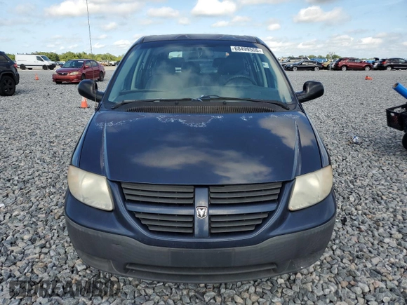 2007 Dodge Caravan SE z VIN 1D4GP25B07B154497, wystawiony jako Copart lot #60499555 z przebiegiem 121 733 mil mil oraz Czysty tytuł • Clean title. Historia ofert i sprzedaży dostępna na DreamBid. Obrazek 5.
