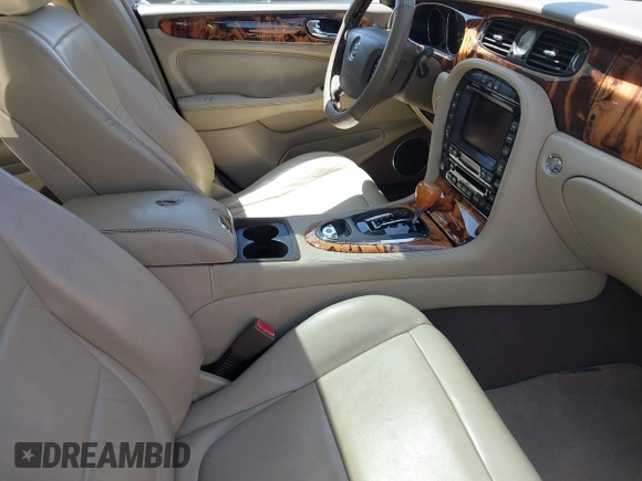 2005 Jaguar XJ 8 LWB with VIN SAJWA79C25SG48887, listed as a IAAI auction lot 42058896 with 177,315 mi miles and . Bid and sale history available at DreamBid. Image 5.