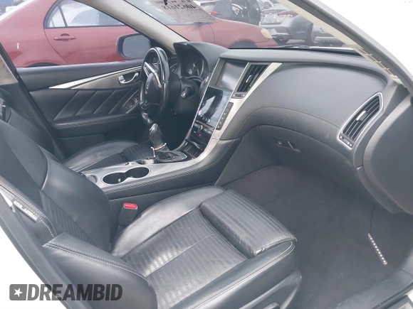 2018 Infiniti Q50 3.0t LUXE with VIN JN1EV7AP2JM363487, listed as a IAAI auction lot 40621618 with 125,508 mi miles. Bid and sale history available at carsss.com. Image 5.