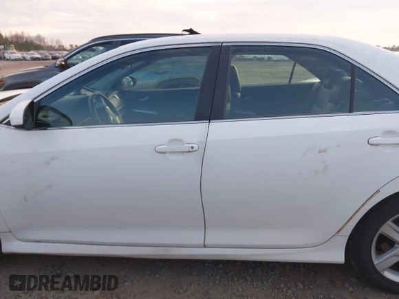 2013 Toyota Camry L with VIN 4T1BF1FK7DU702297, listed as a IAAI auction lot 41198744 with 178,973 mi miles. Bid and sale history available at carsss.com. Image 13.