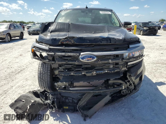 2024 Ford Expedition Max XLT with VIN 1FMJK1H85REA03549, listed as a Copart auction lot 49989325 with 44,166 mi miles and Salvage Title. Bid and sale history available at DreamBid. Image 5.