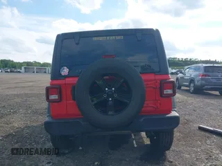 2020 Jeep Wrangler Unlimited Freedom with VIN 1C4HJXDG5LW282721, listed as a IAAI auction lot 42268956 with 47,245 mi miles and . Bid and sale history available at DreamBid. Image 16.