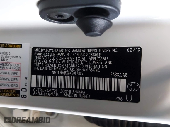 2019 Toyota C-HR XLE z VIN NMTKHMBX8KR087809, wystawiony jako IAAI lot #41540788 z przebiegiem 55 691 mil mil oraz . Historia ofert i sprzedaży dostępna na DreamBid. Obrazek 9.