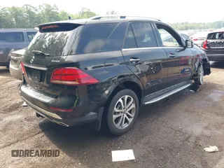 2019 Mercedes-Benz GLE 400 z VIN 4JGDA5GB5KB218442, wystawiony jako IAAI lot #42204715 z przebiegiem 50 324 mil mil oraz . Historia ofert i sprzedaży dostępna na DreamBid. Obrazek 4.