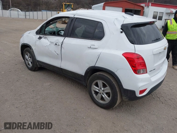 2020 Chevrolet Trax LS with VIN 3GNCJNSB7LL119507, listed as a IAAI auction lot 41829202 with 130,600 mi miles. Bid and sale history available at carsss.com. Image 3.