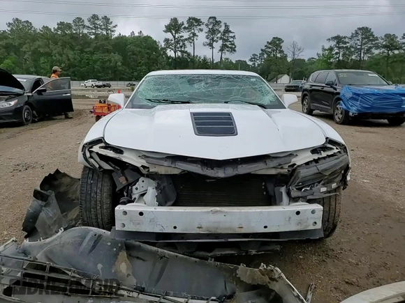 2015 Chevrolet Camaro SS z VIN 2G1FK1EJ5F9233584, wystawiony jako Copart lot #54182615 z przebiegiem 170 271 mil mil oraz Szkoda całkowita • Salvage title. Historia ofert i sprzedaży dostępna na DreamBid. Obrazek 14.
