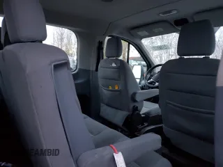 2019 Ford Transit Passenger XL with VIN 1FBZX2ZM1KKA20676, listed as a Copart auction lot 84971384 with 59,080 mi miles and Clean Title. Bid and sale history available at DreamBid. Image 11.