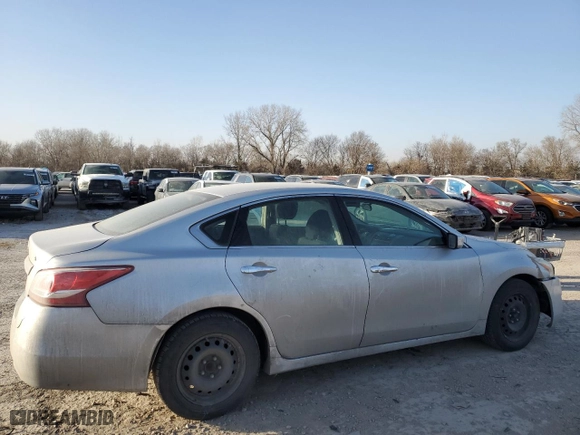 2013 Nissan Altima 2.5 S with VIN 1N4AL3AP3DN451043, listed as a Copart auction lot 47131895 with 252,431 mi miles and Salvage Title. Bid and sale history available at carsss.com. Image 3.