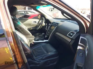 2011 Ford Explorer XLT with VIN 1FMHK8D88BGA14374, listed as a IAAI auction lot 41645932 with 236,331 mi miles and . Bid and sale history available at DreamBid. Image 5.