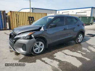 2022 Nissan Kicks S z VIN 3N1CP5BV5NL489832, wystawiony jako Copart lot #59257665 z przebiegiem 13 546 mil mil oraz Nie do naprawy • Non repairable. Historia ofert i sprzedaży dostępna na DreamBid. Obrazek 1.
