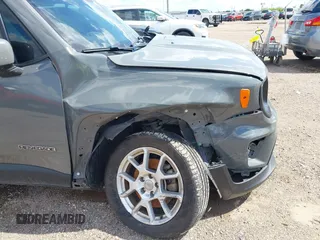 2020 Jeep Renegade Altitude z VIN ZACNJABB0LPL55950, wystawiony jako IAAI lot #42222826 z przebiegiem 74 022 mil mil oraz . Historia ofert i sprzedaży dostępna na DreamBid. Obrazek 6.