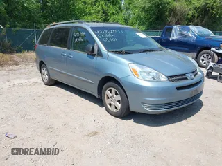 2004 Toyota Sienna CE with VIN 5TDZA23C34S220998, listed as a IAAI auction lot 42176299 with 345,935 mi miles. Bid and sale history available at carsss.com. Image 1.