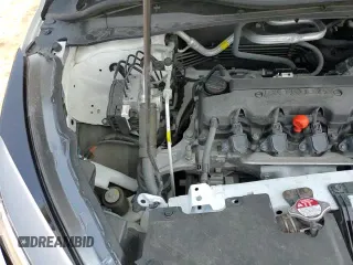 2021 Honda HR-V LX с VIN 3CZRU6H35MM710098, выставлен на аукционе Copart как лот 71504755 с пробегом 57 262 миль миль и Списание • Salvage title. История ставок и продаж доступна на DreamBid. Изображение 17.