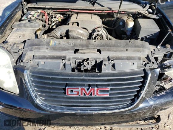 2008 GMC Yukon SLT w/4SB with VIN 1GKFC13068R184438, listed as a Copart auction lot 45032525 with 230,656 mi miles and Salvage Title. Bid and sale history available at carsss.com. Image 12.