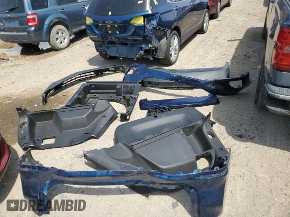 2021 Chevrolet Equinox Premier z VIN 2GNAXXEV0M6133133, wystawiony jako Copart lot #58995075 z przebiegiem 39 599 mil mil oraz Szkoda całkowita • Salvage title. Historia ofert i sprzedaży dostępna na DreamBid. Obrazek 13.