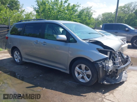 2018 Toyota Sienna LE Auto Access Seat with VIN 5TDKZ3DC9JS904884, listed as a IAAI auction lot 42132992 with 157,974 mi miles and . Bid and sale history available at DreamBid. Image 1.