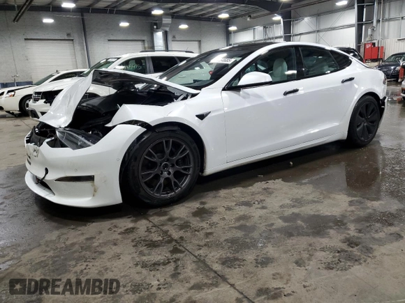 2023 Tesla Model S с VIN 5YJSA1E5XPF500758, выставлен на аукционе Copart как лот 51654685 с пробегом 25 390 миль миль и Списание • Salvage title. История ставок и продаж доступна на DreamBid. Изображение 1.