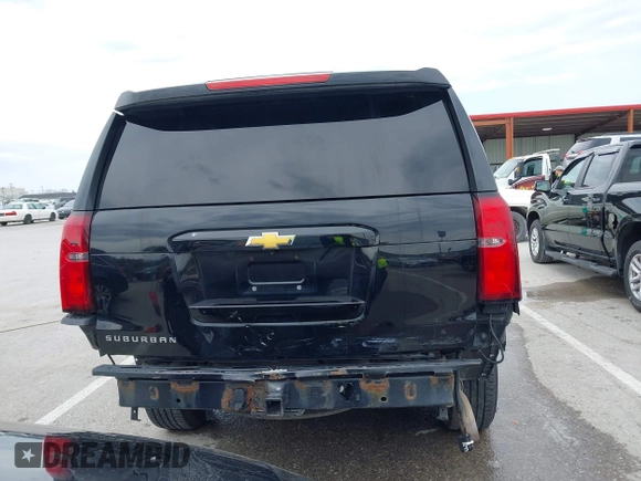 2016 Chevrolet Suburban LT z VIN 1GNSKHKC7GR315884, wystawiony jako IAAI lot #41977108 z przebiegiem 138 902 mil mil oraz . Historia ofert i sprzedaży dostępna na DreamBid. Obrazek 16.