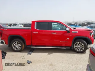 2021 GMC Sierra 1500 SLT z VIN 3GTU9DED9MG291383, wystawiony jako IAAI lot #41794666 z przebiegiem 93 457 mil mil oraz . Historia ofert i sprzedaży dostępna na DreamBid. Obrazek 13.