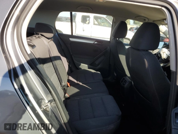 2013 Volkswagen Golf с VIN WVWDB7AJ6DW138799, выставлен на аукционе Copart как лот 73238364 с пробегом 52 803 миль миль и Списание • Salvage title. История ставок и продаж доступна на DreamBid. Изображение 10.