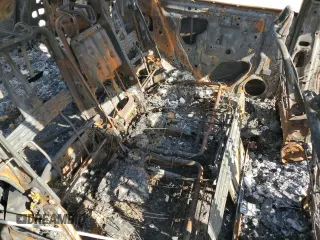 2007 Toyota Highlander w/3rd Row z VIN JTEEW21A570047845, wystawiony jako Copart lot #56232595 z przebiegiem Nie podano mil oraz Szkoda całkowita • Salvage title. Historia ofert i sprzedaży dostępna na DreamBid. Obrazek 11.