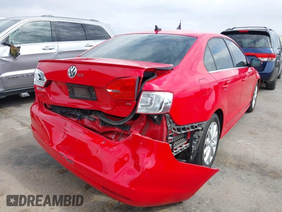 2014 Volkswagen Jetta Sedan SE w/Connectivity/Sunroof PZEV with VIN 3VWD17AJ0EM378030, listed as a IAAI auction lot 40612066 with 179,808 mi miles. Bid and sale history available at carsss.com. Image 6.