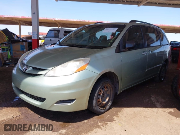 2007 Toyota Sienna CE with VIN 5TDZK23C47S058199, listed as a IAAI auction lot 41978011 with 203,941 mi miles. Bid and sale history available at carsss.com. Image 2.