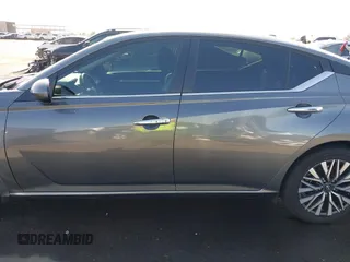 2023 Nissan Altima SV z VIN 1N4BL4DV3PN353476, wystawiony jako IAAI lot #42259077 z przebiegiem 26 201 mil mil oraz . Historia ofert i sprzedaży dostępna na DreamBid. Obrazek 15.