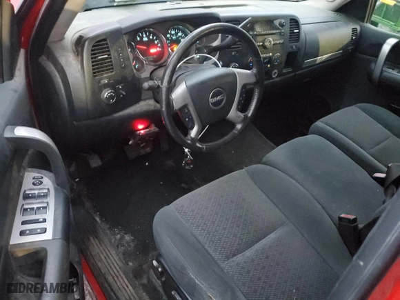 2008 GMC Sierra 2500HD SLE2 with VIN 1GTHK29K18E102709, listed as a Copart auction lot 82020384 with 134,795 mi miles and Salvage Title. Bid and sale history available at carsss.com. Image 8.