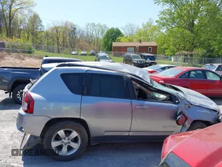 2017 Jeep Compass Sport с VIN 1C4NJCBA7HD124149, выставлен на аукционе IAAI как лот 42050822 с пробегом 137 354 миль миль и . История ставок и продаж доступна на DreamBid. Изображение 12.