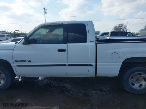2001 Dodge Ram 1500 with VIN 3B7HC13Z61M264915, listed as a IAAI auction lot 41477847 with 299,197 mi miles. Bid and sale history available at carsss.com. Image 14.