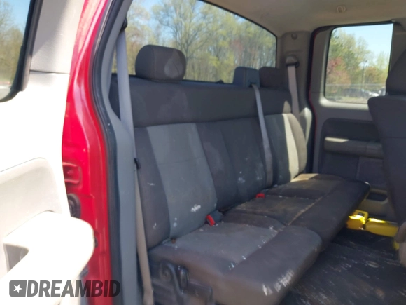 2006 Ford F-150 XLT with VIN 1FTPX14586FA51032, listed as a IAAI auction lot 42147294 with 193,824 mi miles. Bid and sale history available at carsss.com. Image 8.