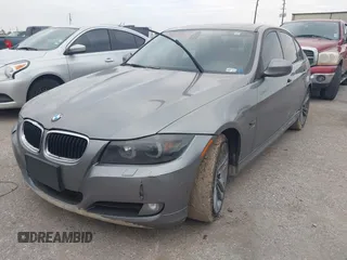 2011 BMW 3 Series 328i xDrive with VIN WBAPK7G55BNN86328, listed as a IAAI auction lot 41221578 with 219,388 mi miles. Bid and sale history available at carsss.com. Image 2.