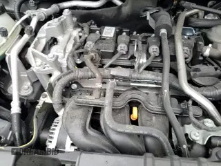 2025 Nissan Kicks S with VIN 3N8AP6BBXSL372960, listed as a Copart auction lot 84165595 with 9,040 mi miles and Salvage title. Bid and sale history available at DreamBid. Image 16.