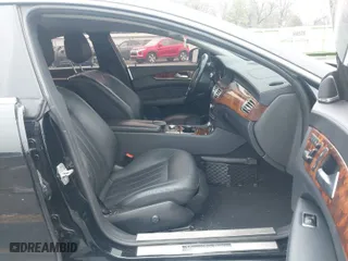 2012 Mercedes-Benz CLS-Class CLS 550 with VIN WDDLJ7DB8CA012657, listed as a IAAI auction lot 41235586 with 157,760 mi miles. Bid and sale history available at carsss.com. Image 5.