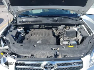 2008 Toyota RAV4 Ltd with VIN JTMBK31V085041130, listed as a IAAI auction lot 41786466 with 137,656 mi miles. Bid and sale history available at carsss.com. Image 10.