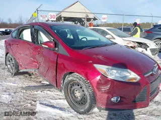 2014 Ford Focus SE with VIN 1FADP3K24EL411328, listed as a IAAI auction lot 41402318 with 159,457 mi miles. Bid and sale history available at carsss.com. Image 6.