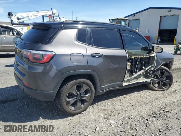 2020 Jeep Compass Latitude z VIN 3C4NJDBB2LT161837, wystawiony jako Copart lot #57730035 z przebiegiem 37 689 mil mil oraz Szkoda całkowita • Salvage title. Historia ofert i sprzedaży dostępna na DreamBid. Obrazek 3.