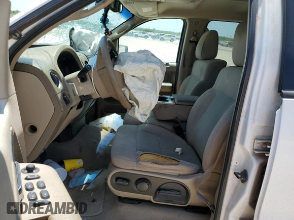2004 Ford F-150 XLT with VIN 1FTRW12W04KD46105, listed as a Copart auction lot 51955395 with 2,465,985 mi miles and Salvage Title. Bid and sale history available at carsss.com. Image 7.