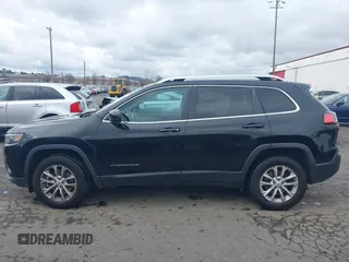 2019 Jeep Cherokee Latitude with VIN 1C4PJMCB3KD351478, listed as a IAAI auction lot 41804228 with 154,559 mi miles. Bid and sale history available at carsss.com. Image 14.