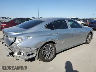 2022 Lexus ES with VIN 58ACZ1B10NU126958, listed as a Copart auction lot 49055705 with 38,167 mi miles and Salvage Title. Bid and sale history available at carsss.com. Image 3.