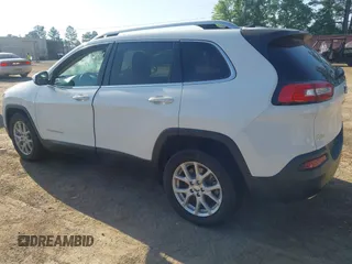2016 Jeep Cherokee Latitude with VIN 1C4PJLCS1GW320140, listed as a IAAI auction lot 41991414 with Not provided miles and . Bid and sale history available at DreamBid. Image 3.