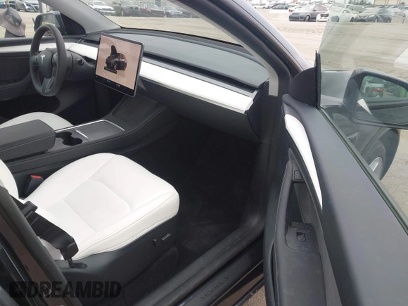 2024 Tesla Model Y с VIN 7SAYGDED9RF092955, выставлен на аукционе IAAI как лот 42757539 с пробегом 6 385 миль миль и . История ставок и продаж доступна на DreamBid. Изображение 5.