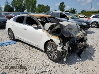 2017 Kia Cadenza Premium with VIN KNALB4J1XH5073054, listed as a Copart auction lot 64685674 with 0 mi miles and Clean Title. Bid and sale history available at carsss.com. Image 4.