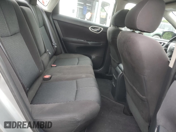 2013 Nissan Sentra SR z VIN 3N1AB7AP7DL562556, wystawiony jako Copart lot #58186255 z przebiegiem 138 504 mil mil oraz Szkody całkowita. Historia ofert i sprzedaży dostępna na DreamBid. Obrazek 10.