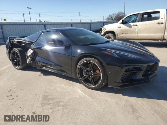 2022 Chevrolet Corvette 3LT with VIN 1G1YC3D4XN5111621, listed as a Copart auction lot 47439585 with 9,795 mi miles and Salvage Title. Bid and sale history available at carsss.com. Image 4.