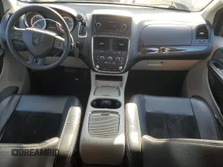 2018 Dodge Grand Caravan SXT with VIN 2C4RDGCG8JR300082, listed as a Copart auction lot 55357765 with 119,444 mi miles and Salvage Title. Bid and sale history available at DreamBid. Image 8.