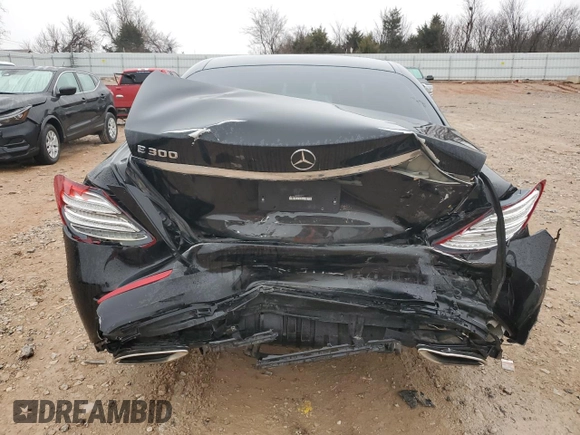 2019 Mercedes-Benz E 300 z VIN WDDZF4JB4KA574519, wystawiony jako Copart lot #42816585 z przebiegiem 75 607 mil mil oraz Szkoda całkowita • Salvage title. Historia ofert i sprzedaży dostępna na DreamBid. Obrazek 6.