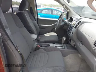 2016 Nissan Frontier SV z VIN 1N6AD0ER0GN788658, wystawiony jako IAAI lot #42168042 z przebiegiem 76 428 mil mil oraz . Historia ofert i sprzedaży dostępna na DreamBid. Obrazek 5.
