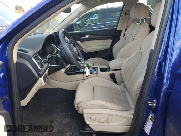 2023 Audi Q5 S line Premium Plus with VIN WA1E2AFY3P2053545, listed as a Copart auction lot 43109325 with 32,686 mi miles and Salvage title. Bid and sale history available at DreamBid. Image 7.
